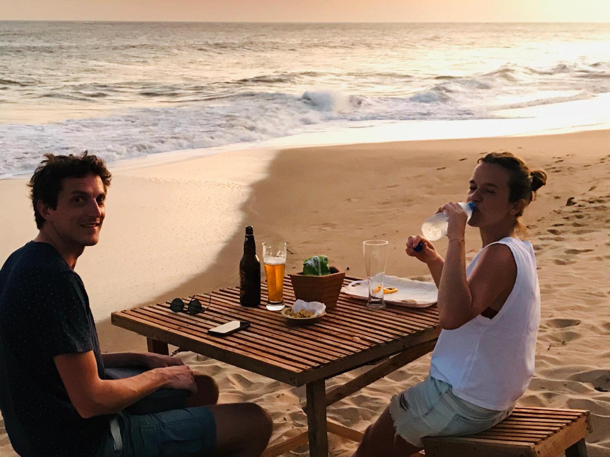 Waves Ranna Cabana And Seafood Extérieur photo